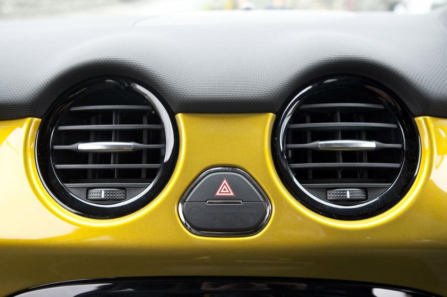  Vauxhall Adam Rocks Air 2014 года  (фото 86 из 94)